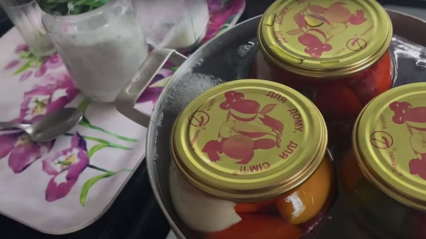 солодкі мариновані помідори на зиму рецепт 