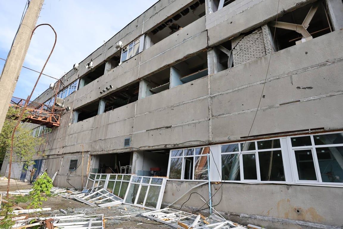 Наслідки удару по харківській телевежі. Фото: Олег Синєгубов/Telegram