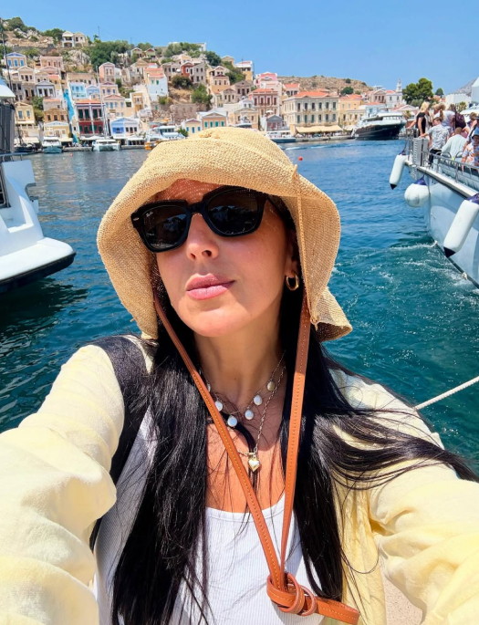 Стильний образ Джамали на літо 2025