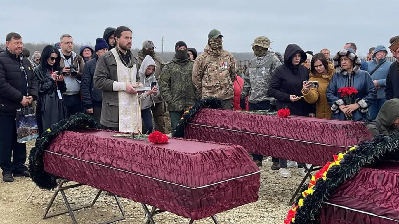На фоне боевых действий в России подорожали гробы, — Росстат