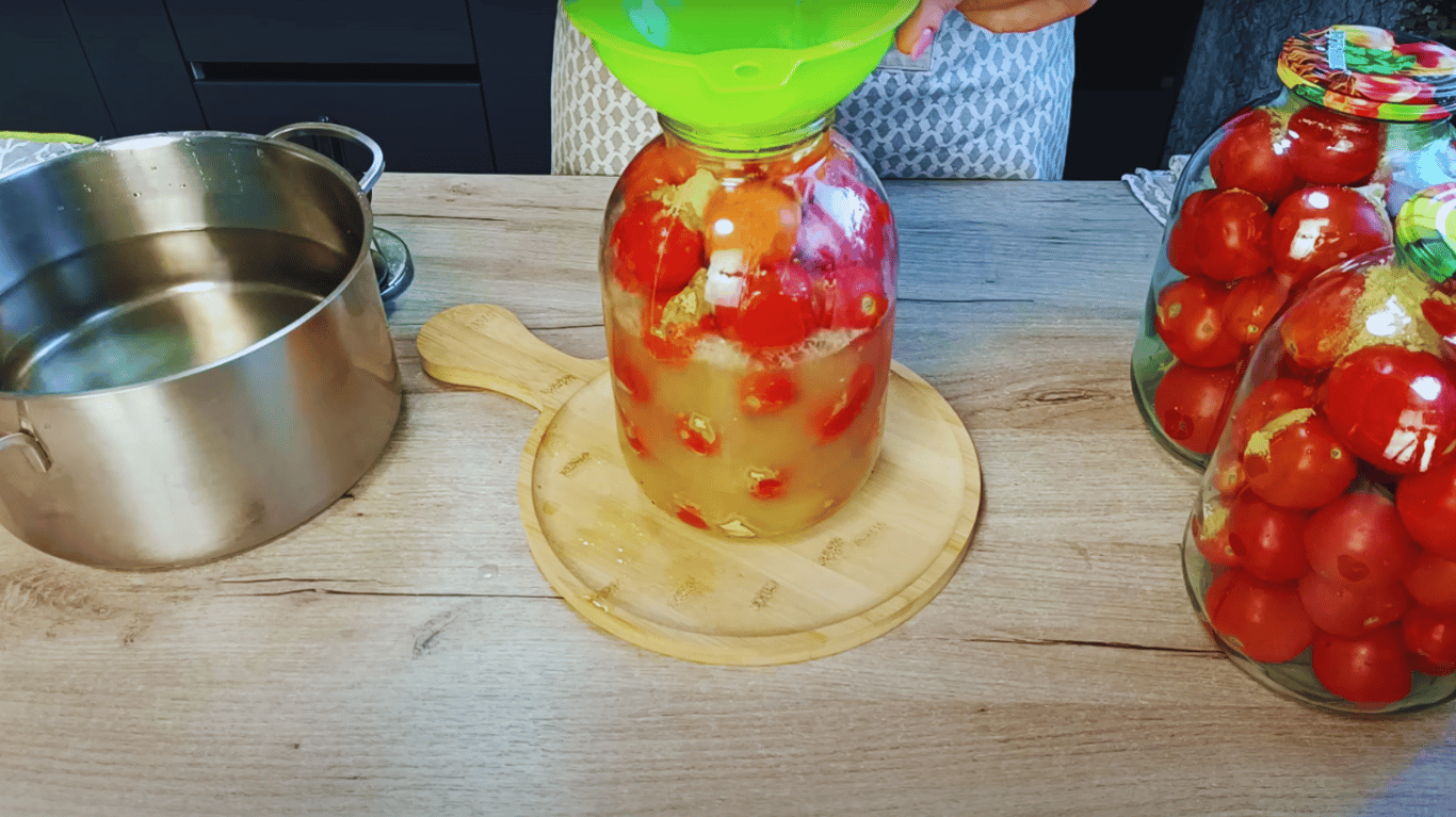 помідори з гірчицею на зиму без стерилізації