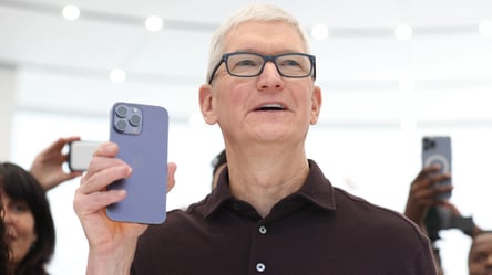 iPhone получит новые функции — Apple договаривается с ведущим разработчиком ИИ - 285x160