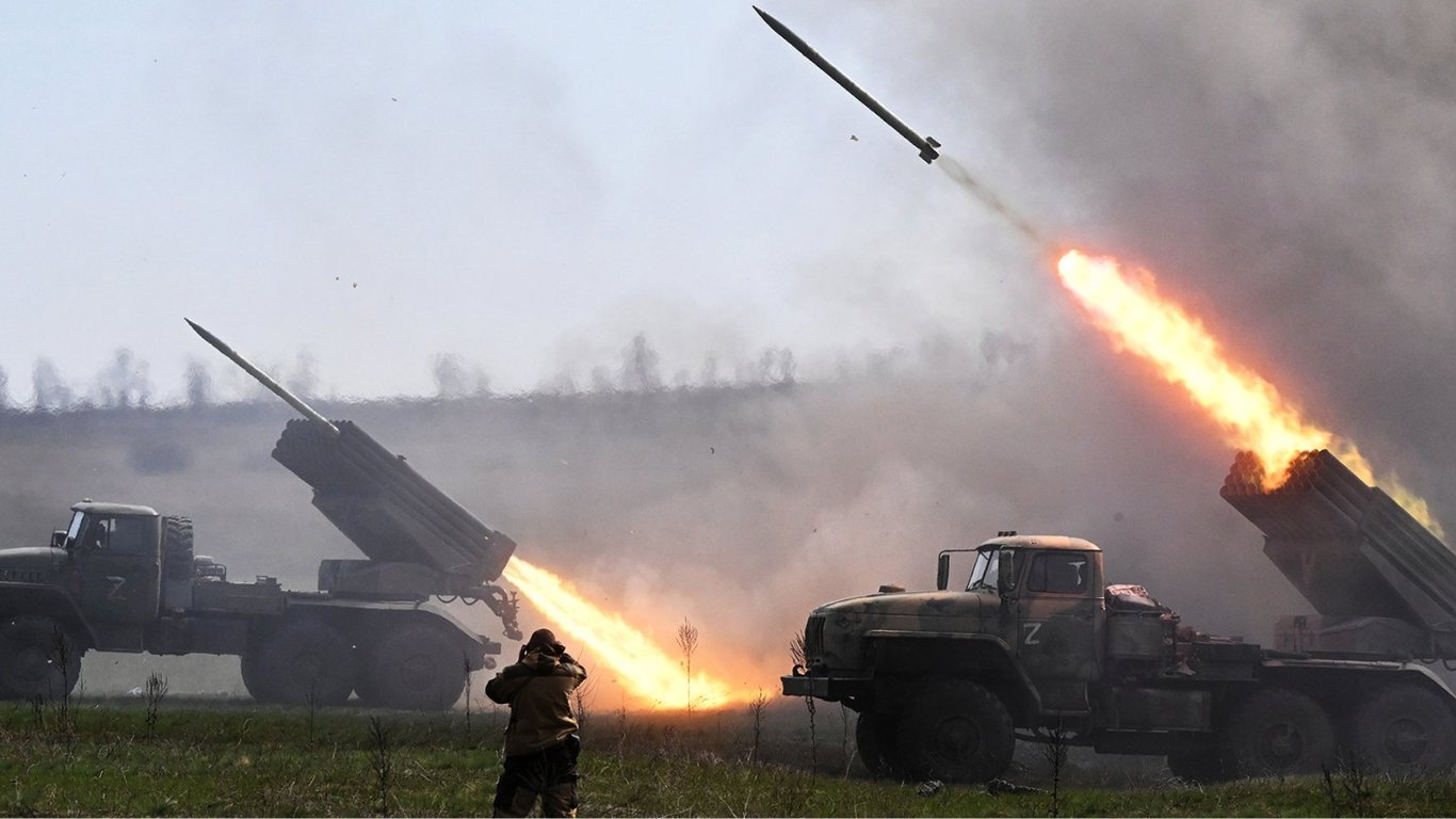 Війська РФ здійснили обстріл Херсонської області: загинули енергетики та цивільний