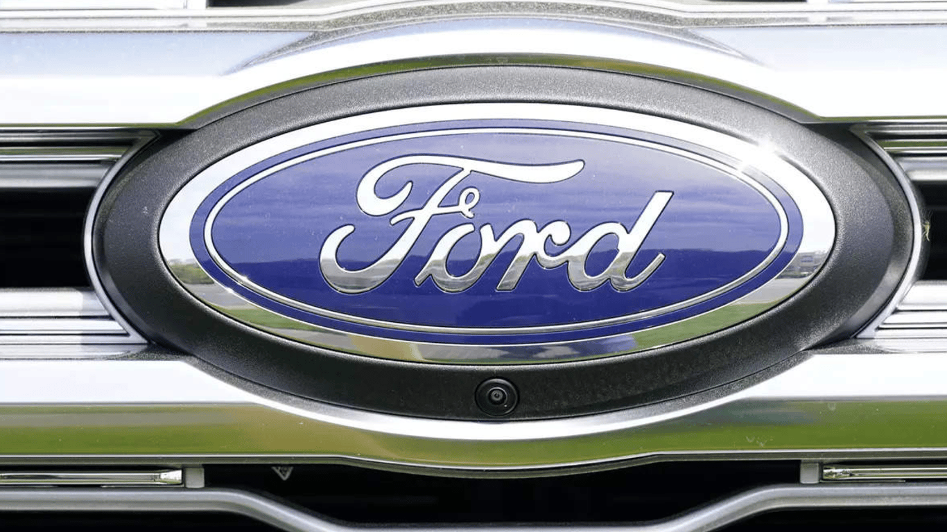 Компанія Ford готує масштабне скорочення працівників: що відомо