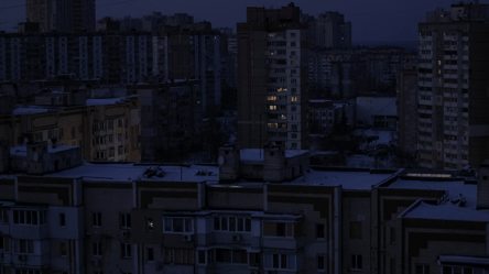 Українці знову залишаться без світла — графіки на завтра - 285x160