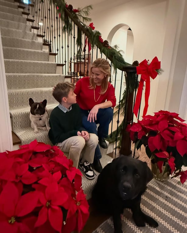 Різ Візерспун з молодшим сином