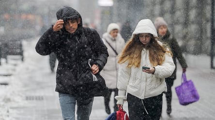 Вдарять морози з мокрим снігом — Укргідрометцентр назвав регіони, куди завтра прийде зимова погода - 285x160
