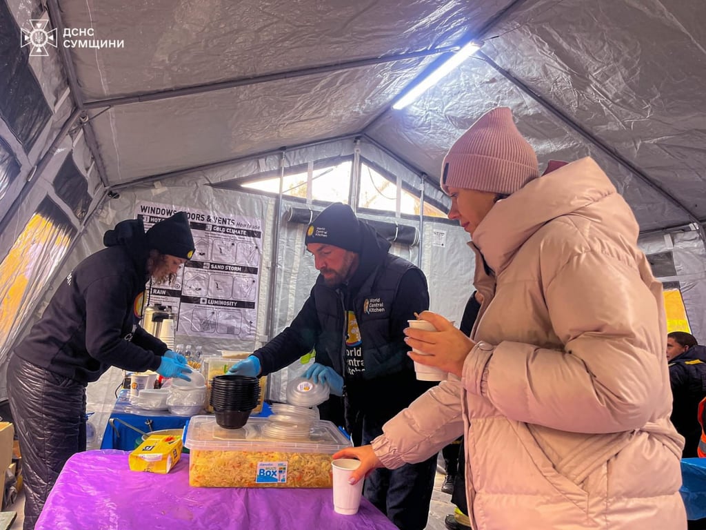 Пункт обігріву у Сумах після атаки РФ 1 листопада