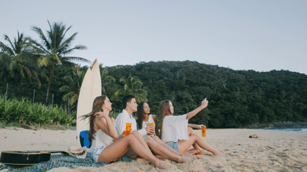 Тысячу евро за "сувенир" — что не стоит трогать в Греции - 285x160