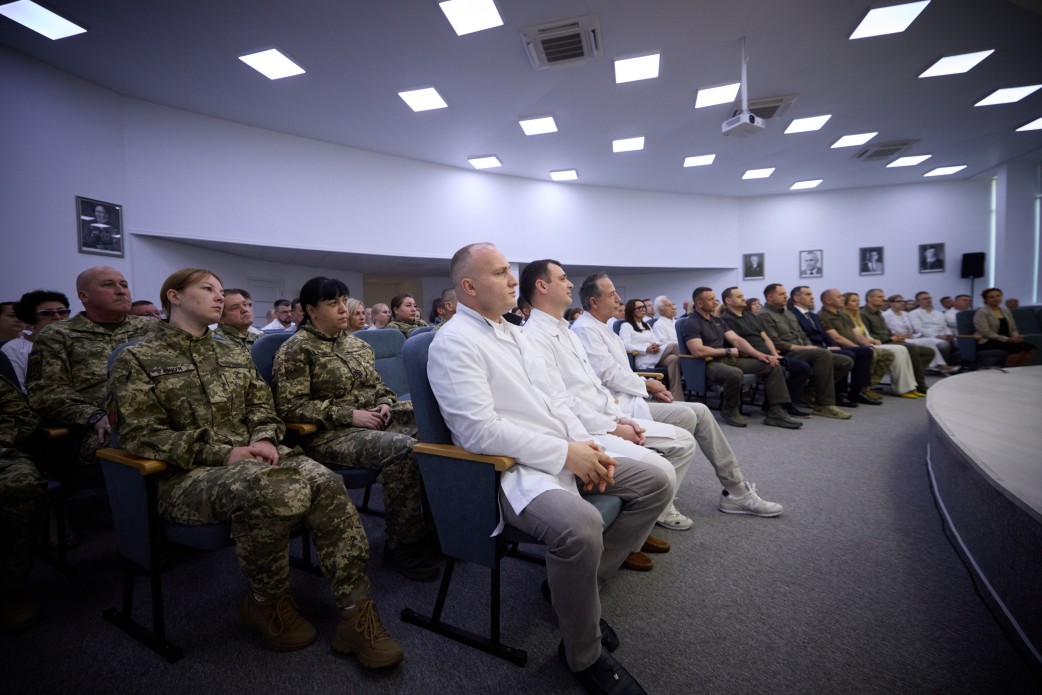 Зеленський привітав медиків