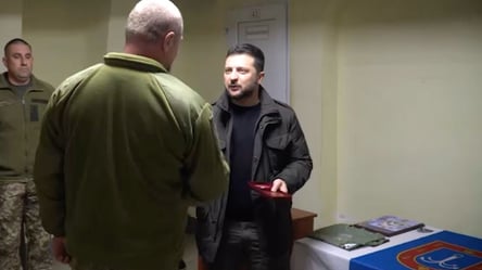 Зеленский на Одесчине обсудил с военными защиту зерновых коридоров - 285x160