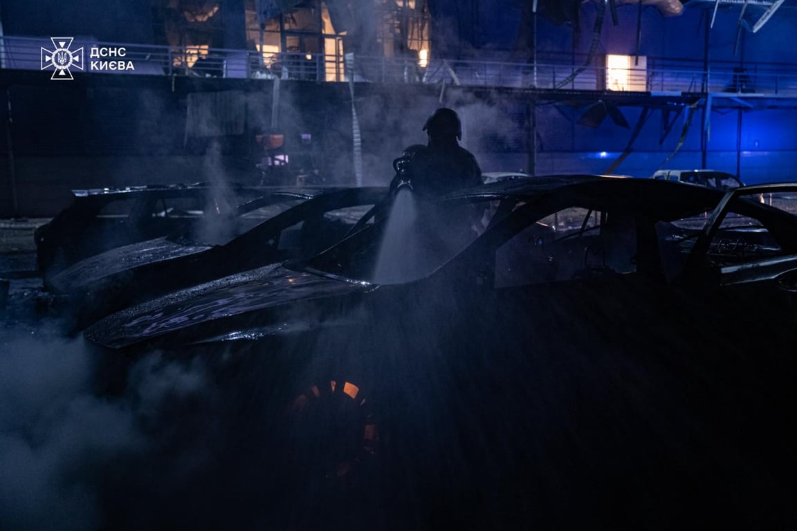 У ДСНС показали наслідки атаки РФ по Києву і розповіли деталі - фото 1
