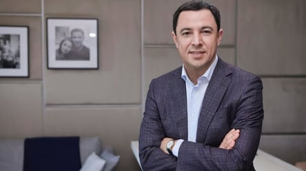 Заступник Кличка повертається на посаду попри підозру у корупції - 285x160