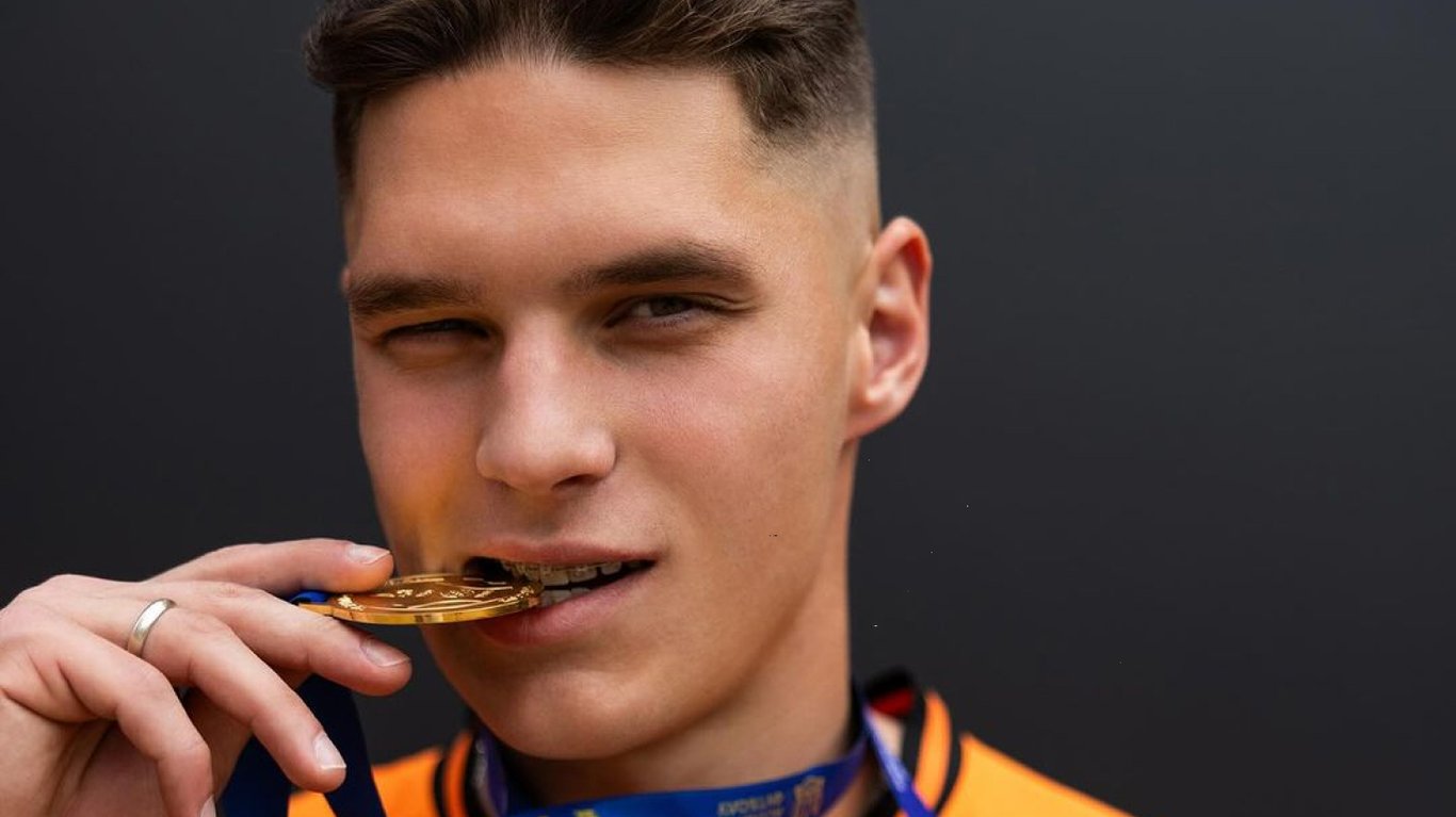 Георгий Судаков