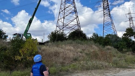 ЗАЭС вновь подключена к сети: энергетики восстановили линию 330 кВ - 285x160
