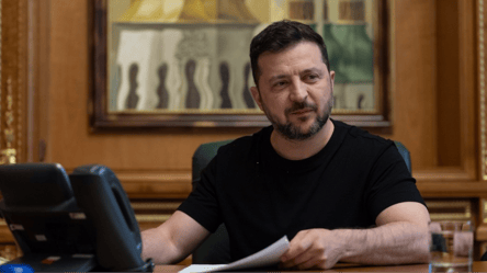 Зеленский обсудил с Макроном потребности Украины в ПВО - 285x160
