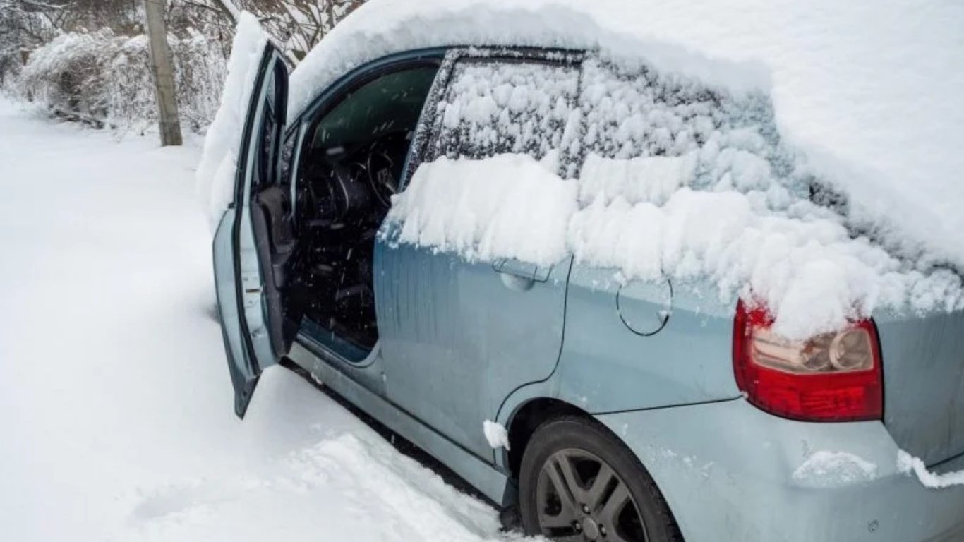 Не зачиняються двері авто під час холодів: чому та що робити