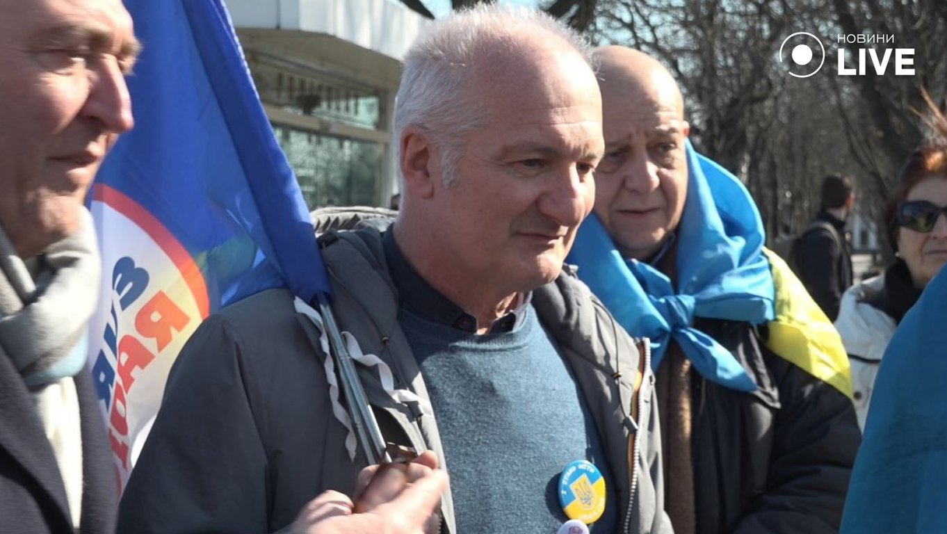 Розгортання прапора в Одесі