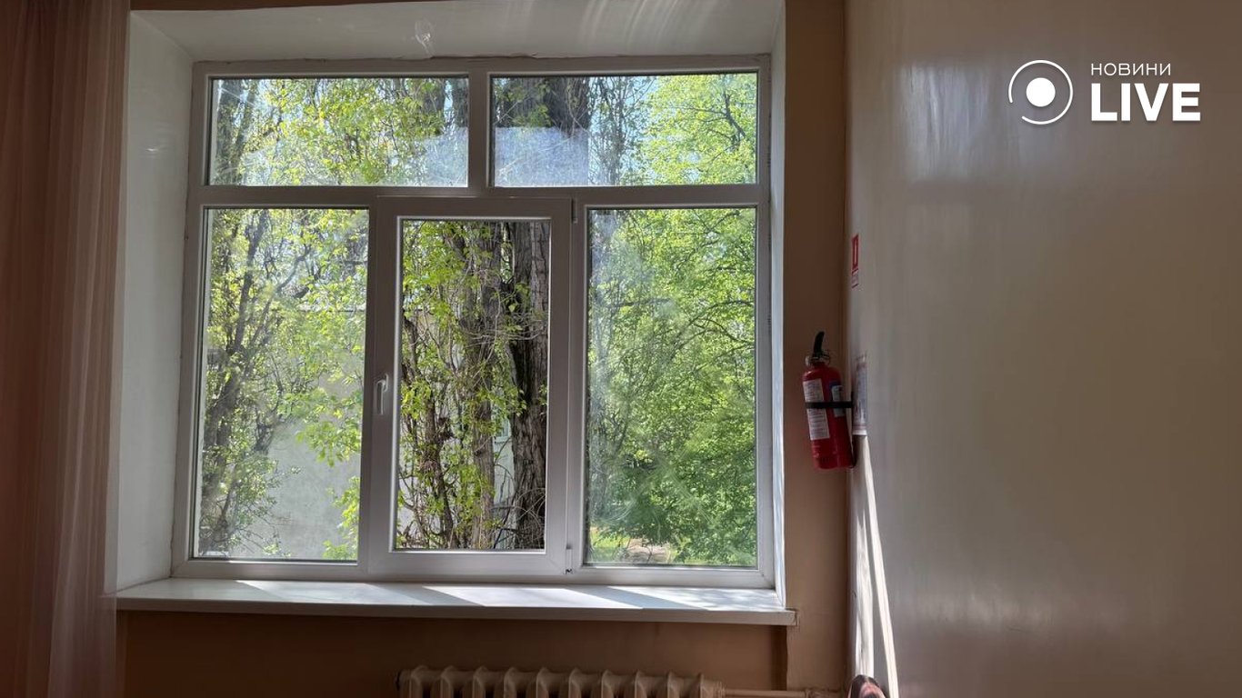 Як виглядає одеська школа після атаки російським дроном (фото) - фото 1