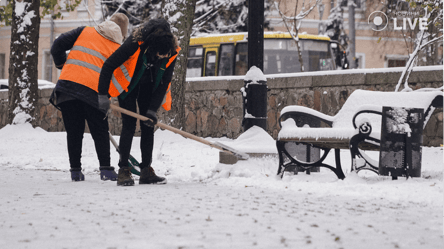 Киевлян могут штрафовать за неубранный снег — какую сумму придется оплатить - 285x160