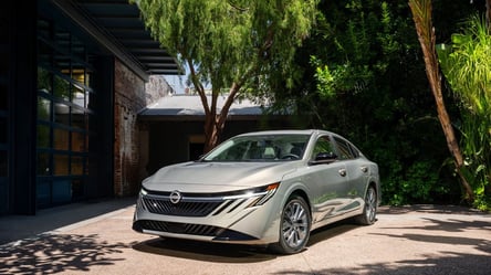 Представлено бюджетного конкурента Toyota Corolla - 285x160