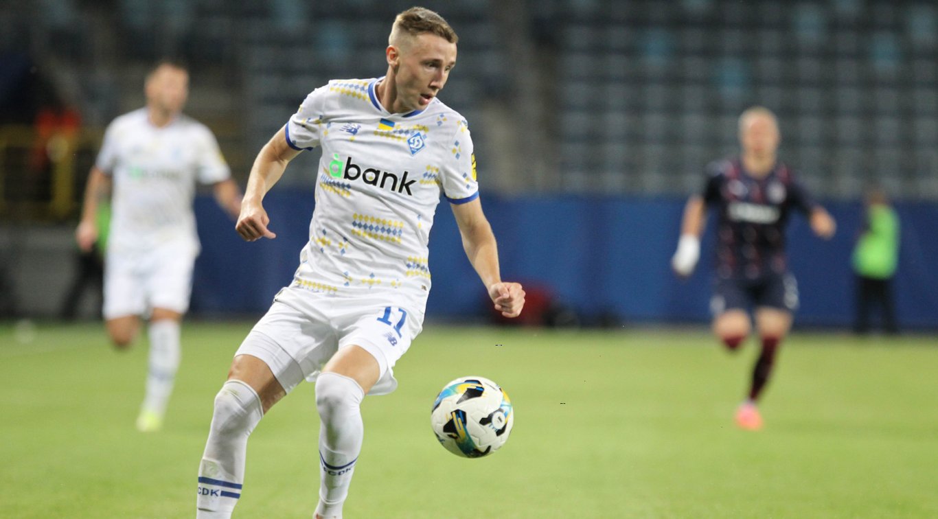 Владислав Ванат