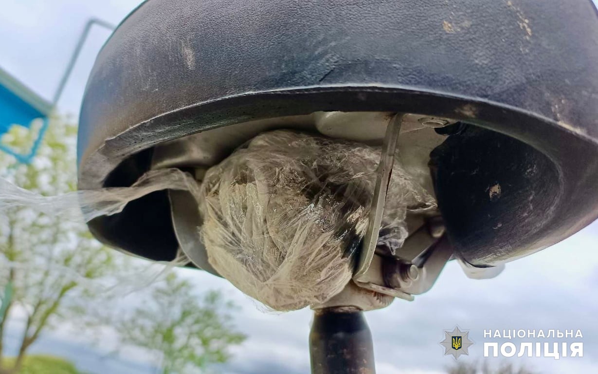 Хоронил каннабис в велосипеде — в Одесской области гражданин Молдовы хотел пересечь границу с наркотиками - фото 1