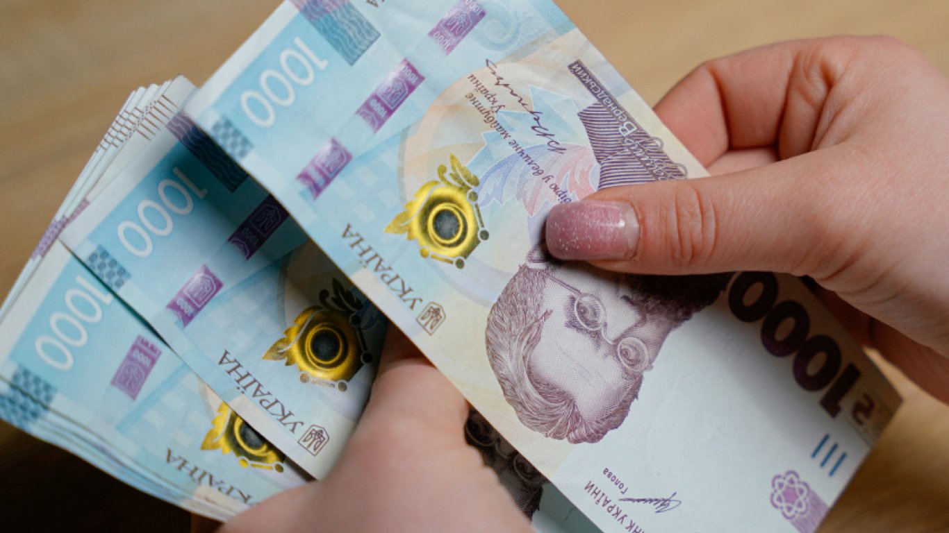 Выплаты от JERU: уязвимым группам украинцев доступны гранты до 59 000 грн в апреле