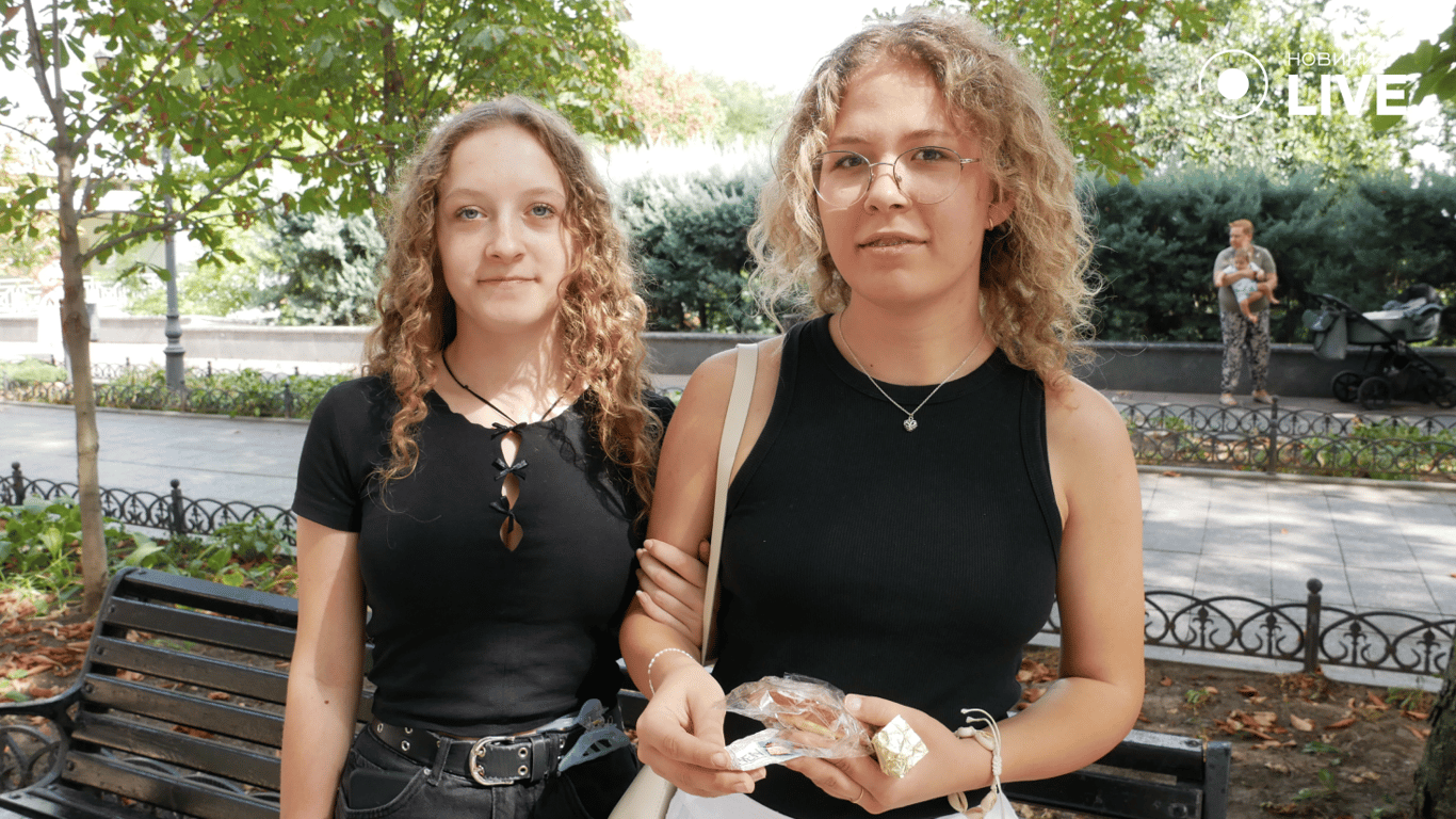 Алина с подругой Полиной. Фото: Новини.LIVE