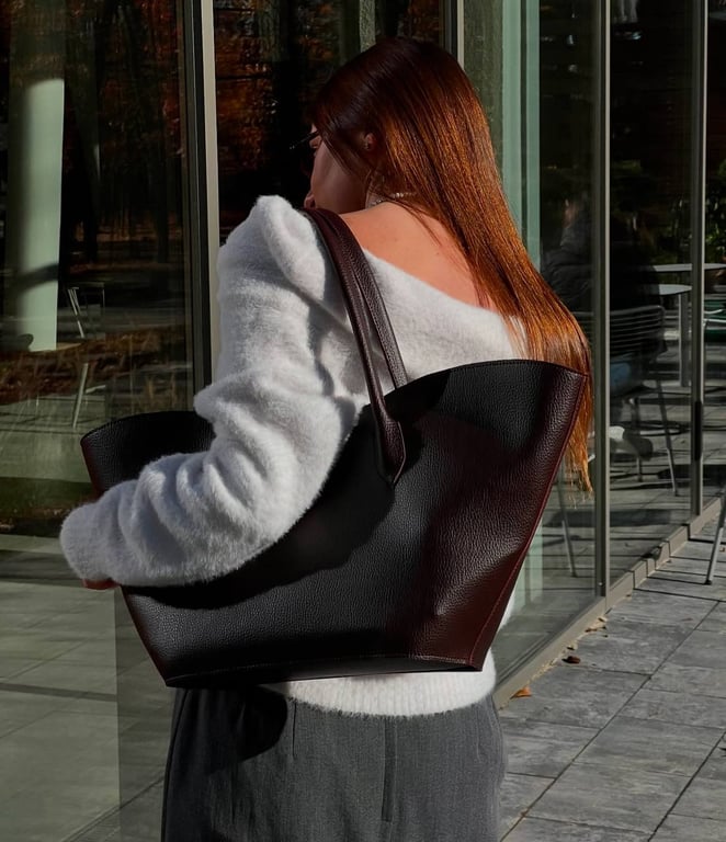 Великі і місткі сумки зараз на піку популярності