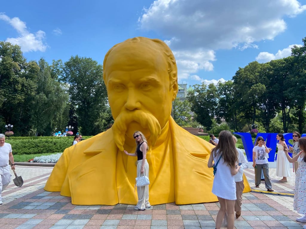 бюст Шевченка