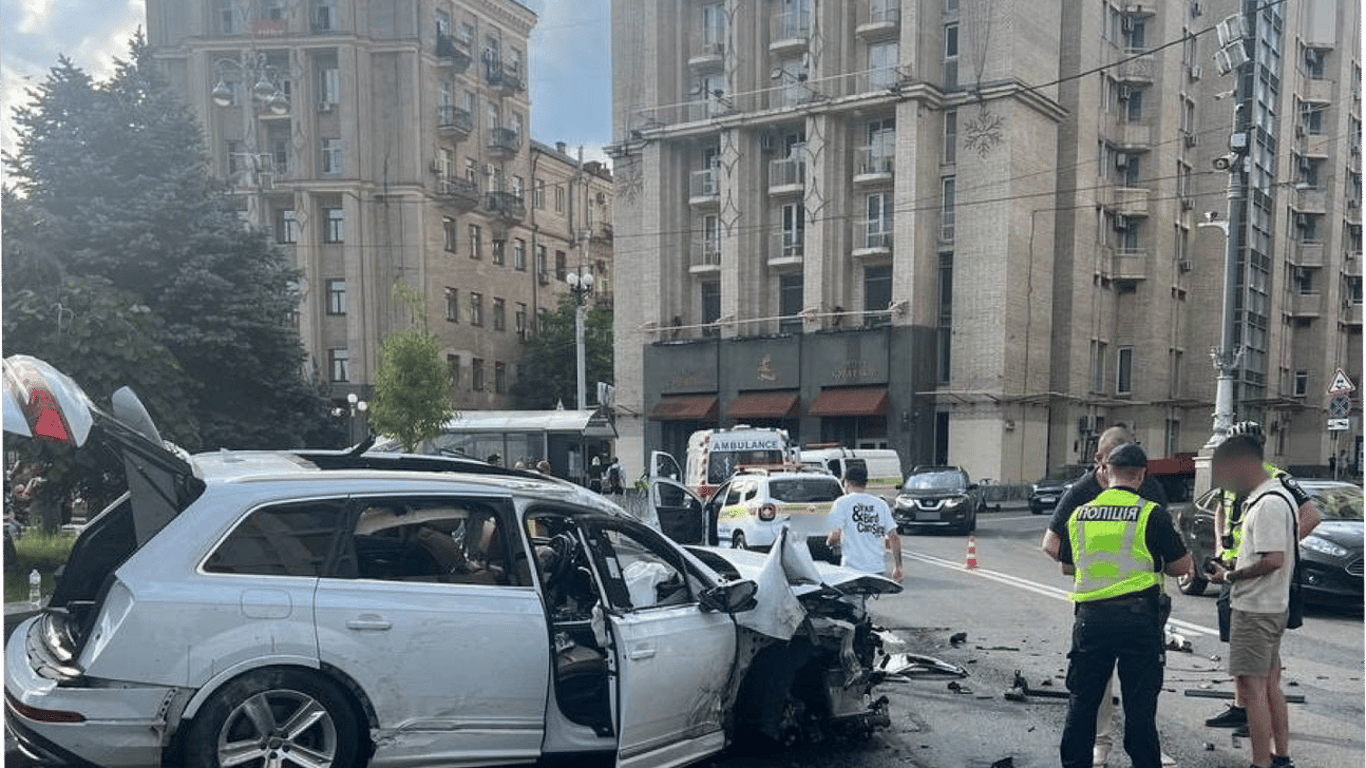 ДТП в центре Киева — пострадали три человека