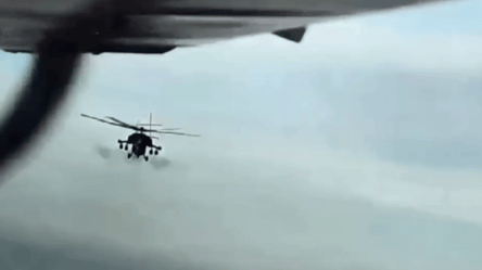 Два вертолета и самолет РФ не смогли сбить украинский беспилотник ГУР: видео - 285x160