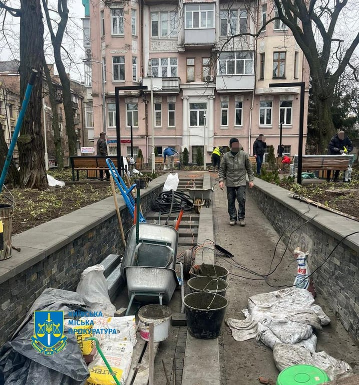 Ремонт скверу у Києві