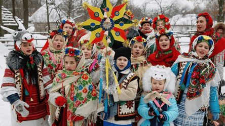 Різдво 2025 — які прості й веселі колядки можна вивчити з дітьми - 285x160