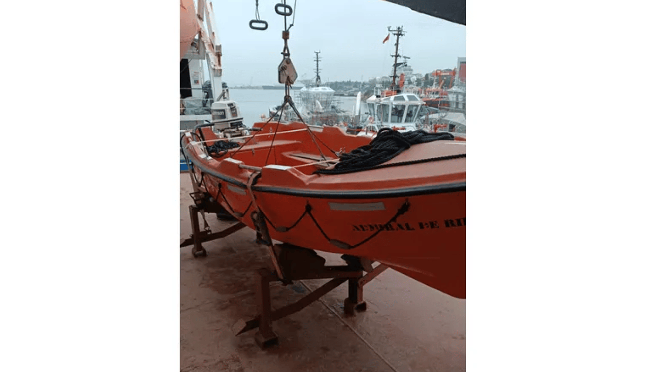 Одеський порт виставив на продаж судно "Адмірал Де Рибас" — скільки планують вторгувати - фото 3