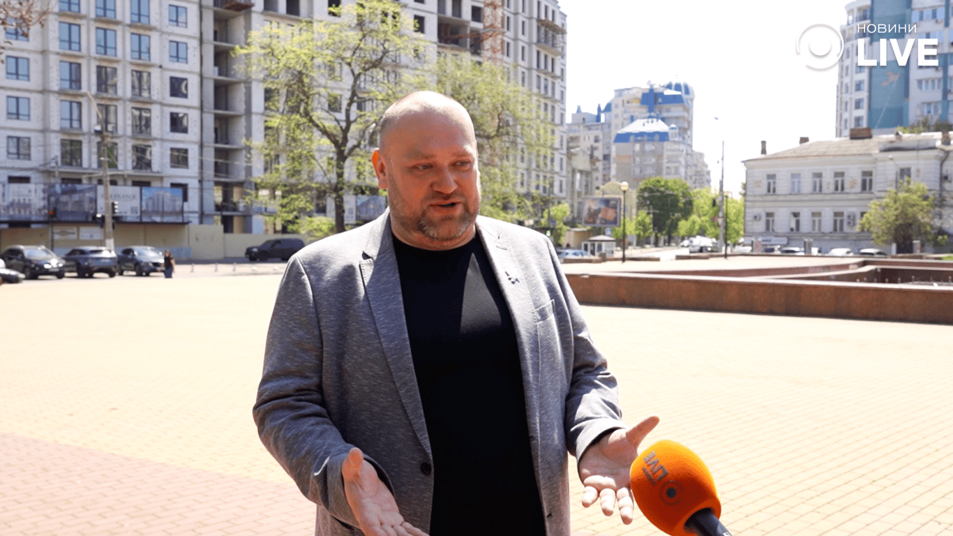 політолог Олексій Буряченко.  ппрро політичну зброю