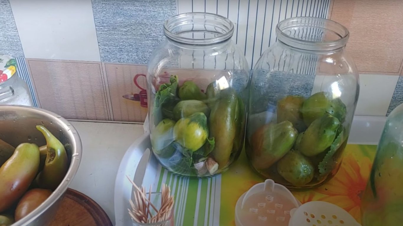 рецепт квашеных зеленых помидоров на зиму