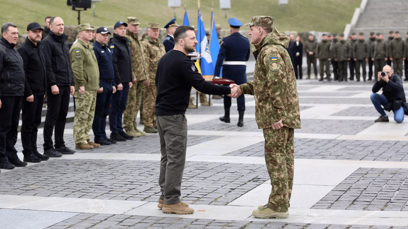 Зеленский поздравил силовиков Национальной гвардии с их профессиональным праздником