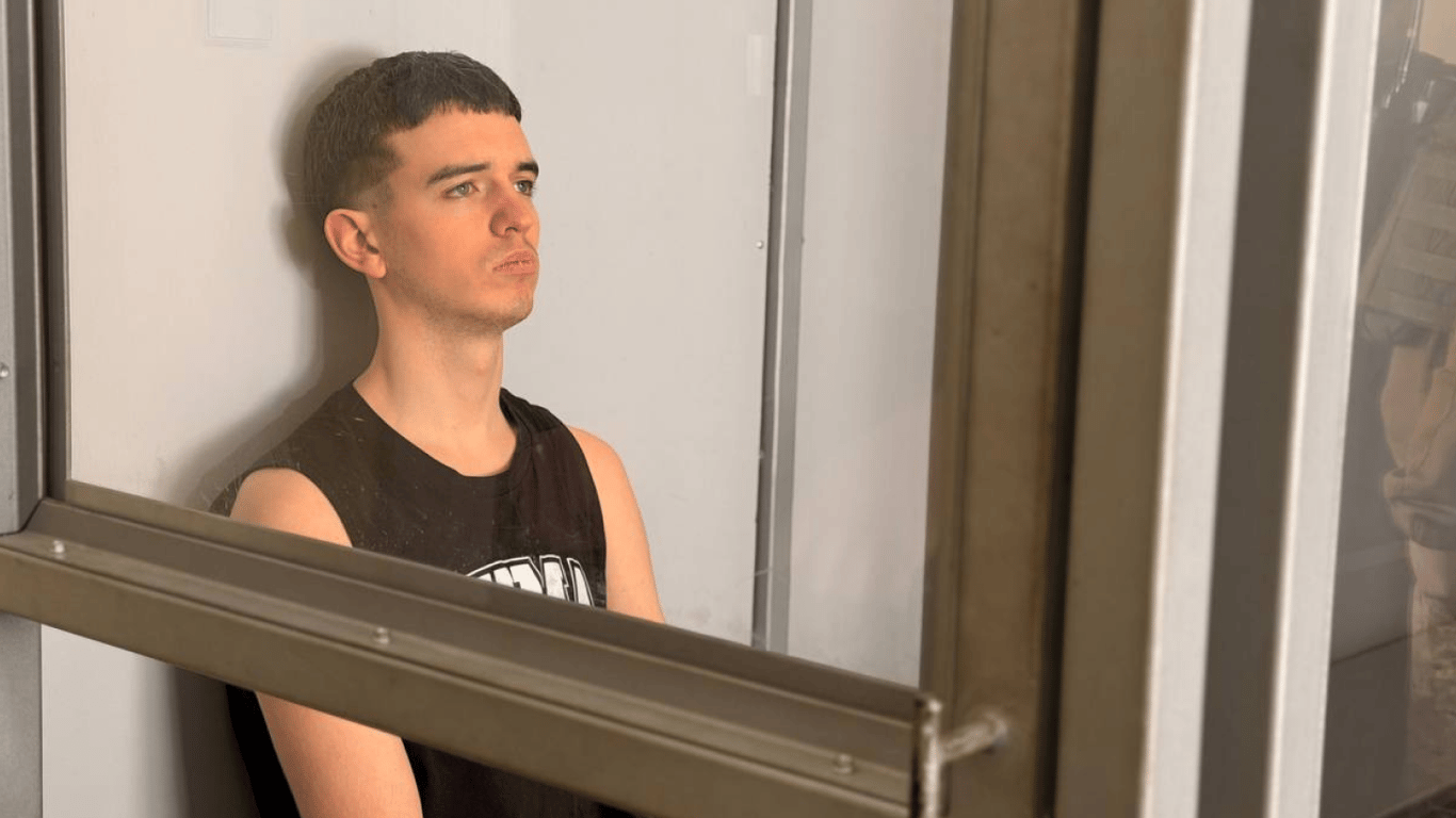 Дело Фарион: Зинченко попытался совершить самоубийство в зале суда