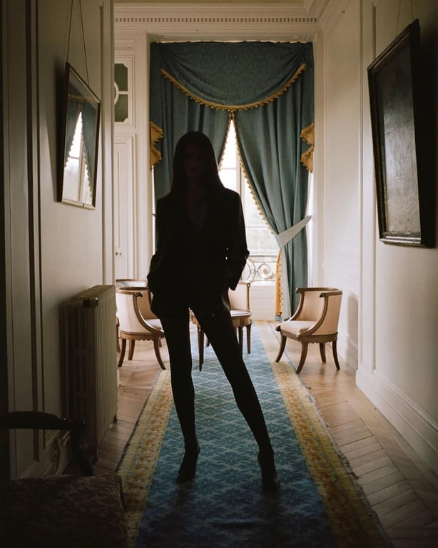 Донька Моніки Белуччі знялась у спокусливій рекламі модного бренду - фото 4