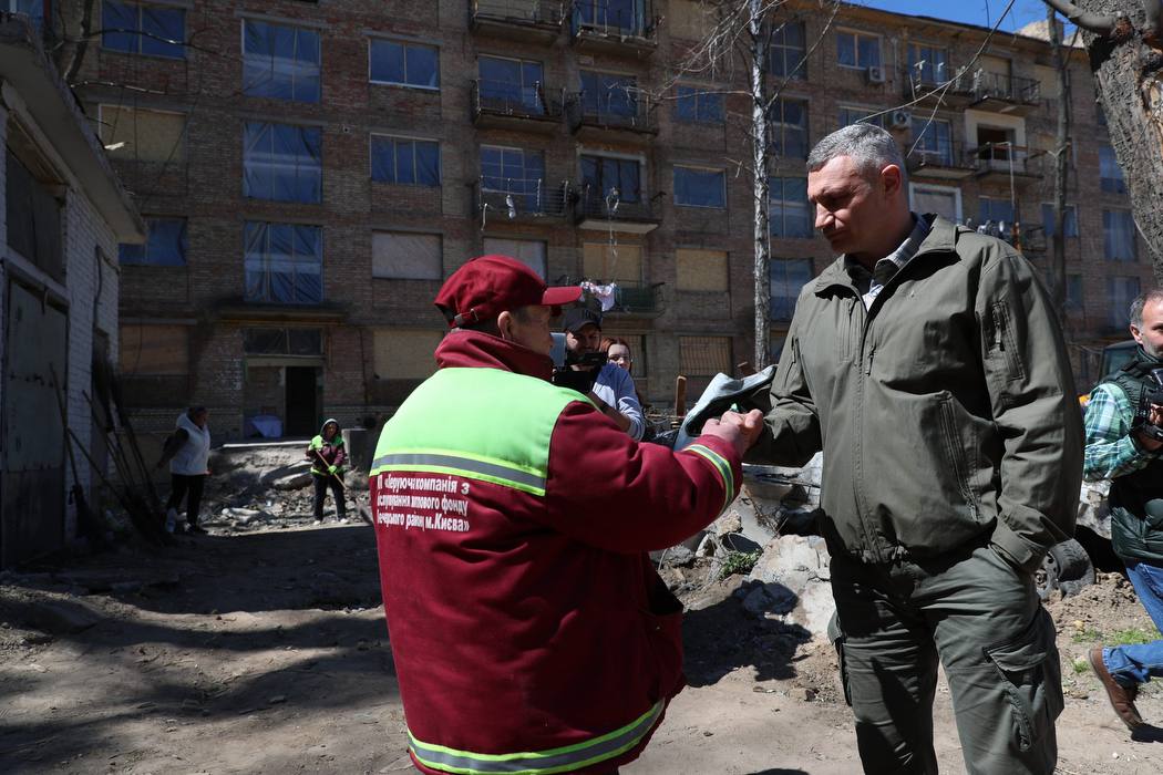 Допомога киян після обстрілів