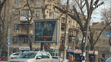 Слишком много рекламы — в Одессе уберут лишние вывески - 290x166