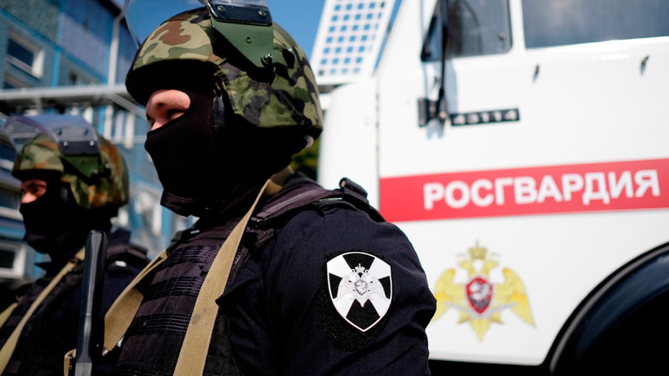В Москві масово затримують поліцейських та силовиків Росгвардії: в ISW пояснили причину