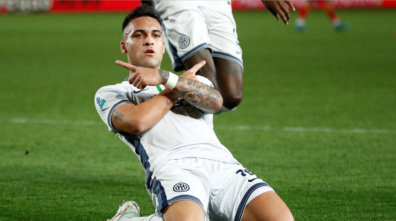 Лаутаро Мартинес