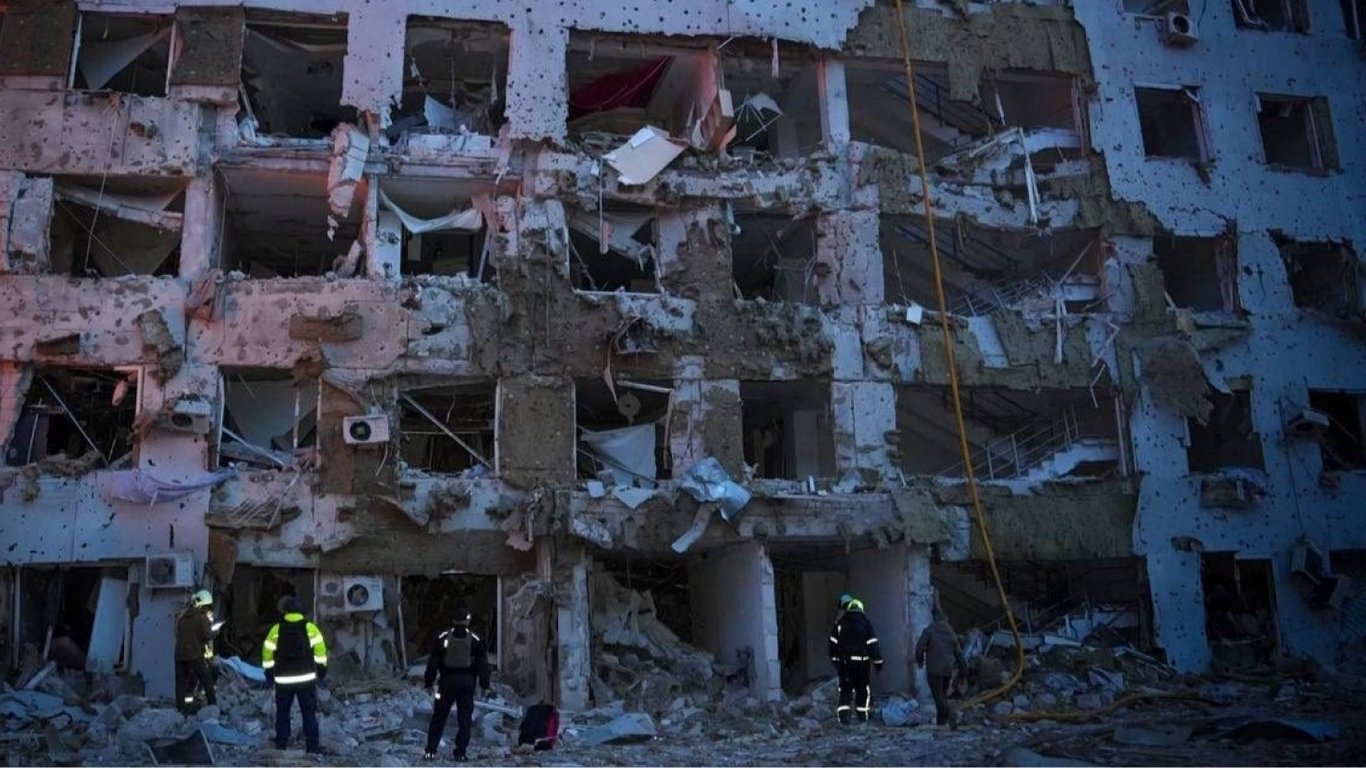 В Одессе объявили день траура: количество жертв от удара растет