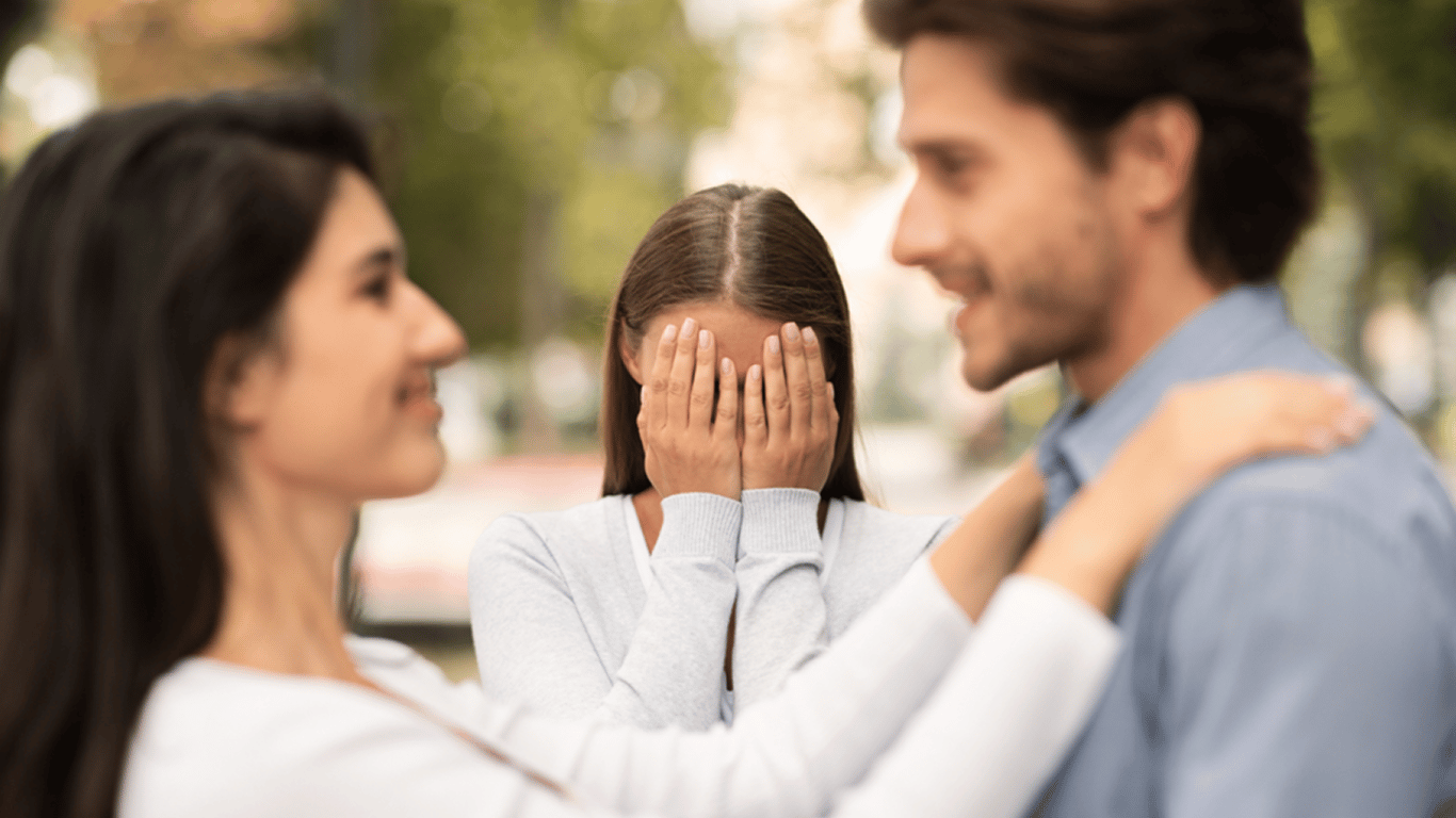 Чому люди зраджують у стосунках