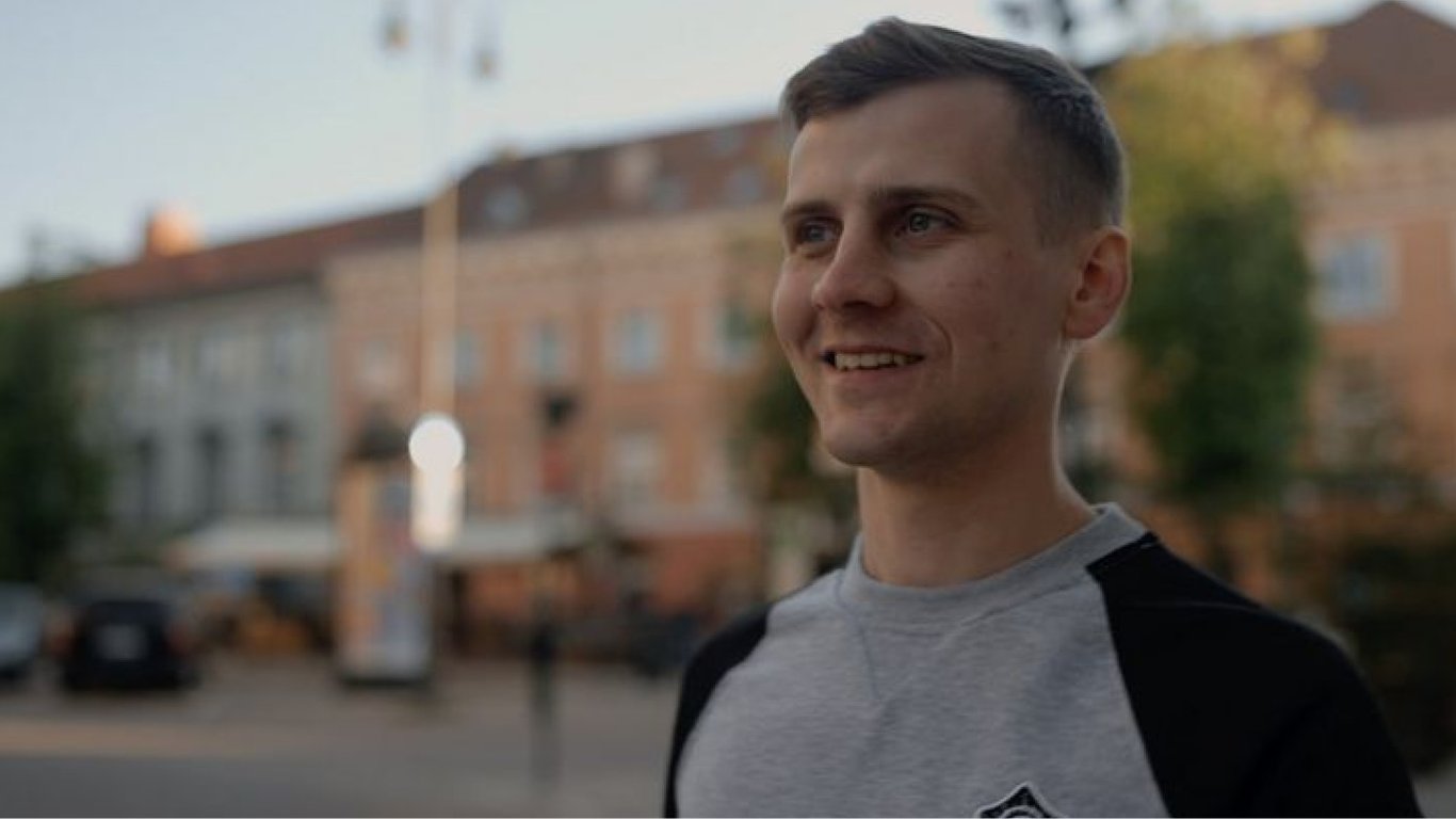 Військовий пілот, який втік з РФ, розповів про війну в Україні