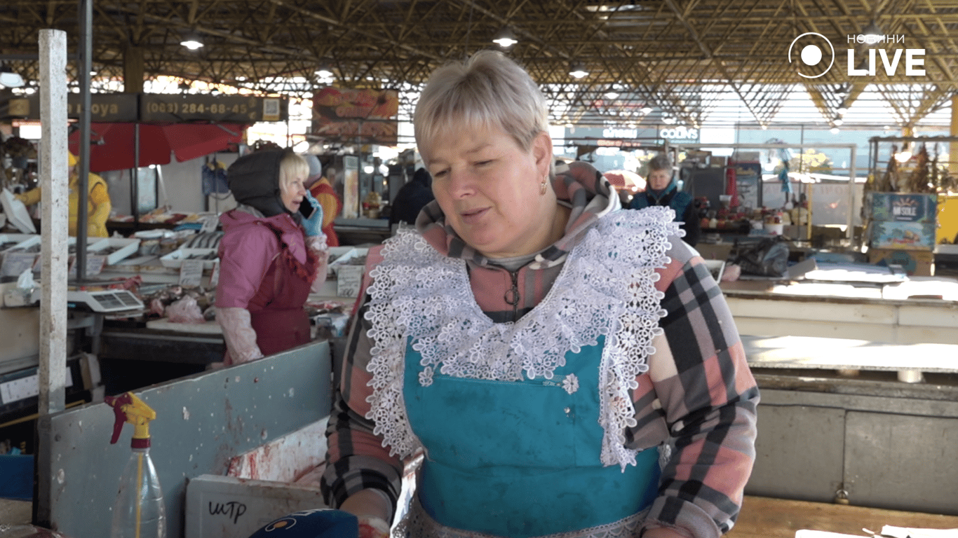 Продавчиня Наталія про асортимент риби