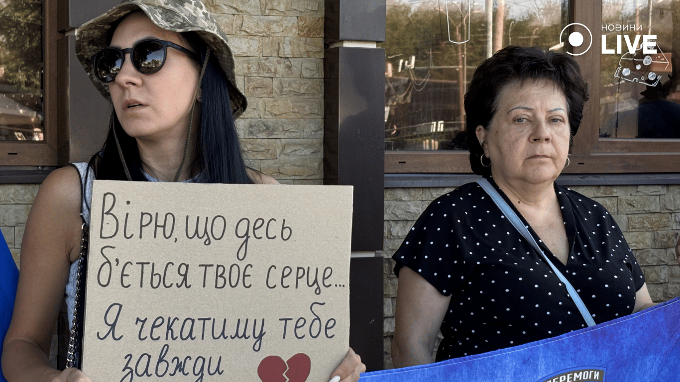 В Одесі нагадали про полонених — фоторепортаж з акції - фото 6